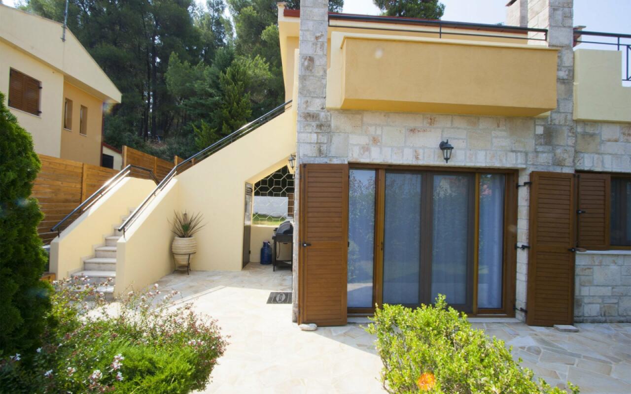 Bozis Private Pool Villa, Siviri