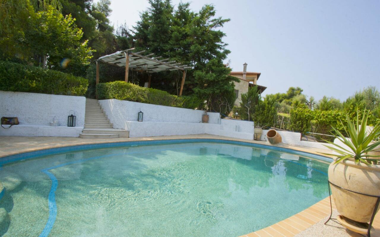 Bozis Private Pool Villa, Siviri