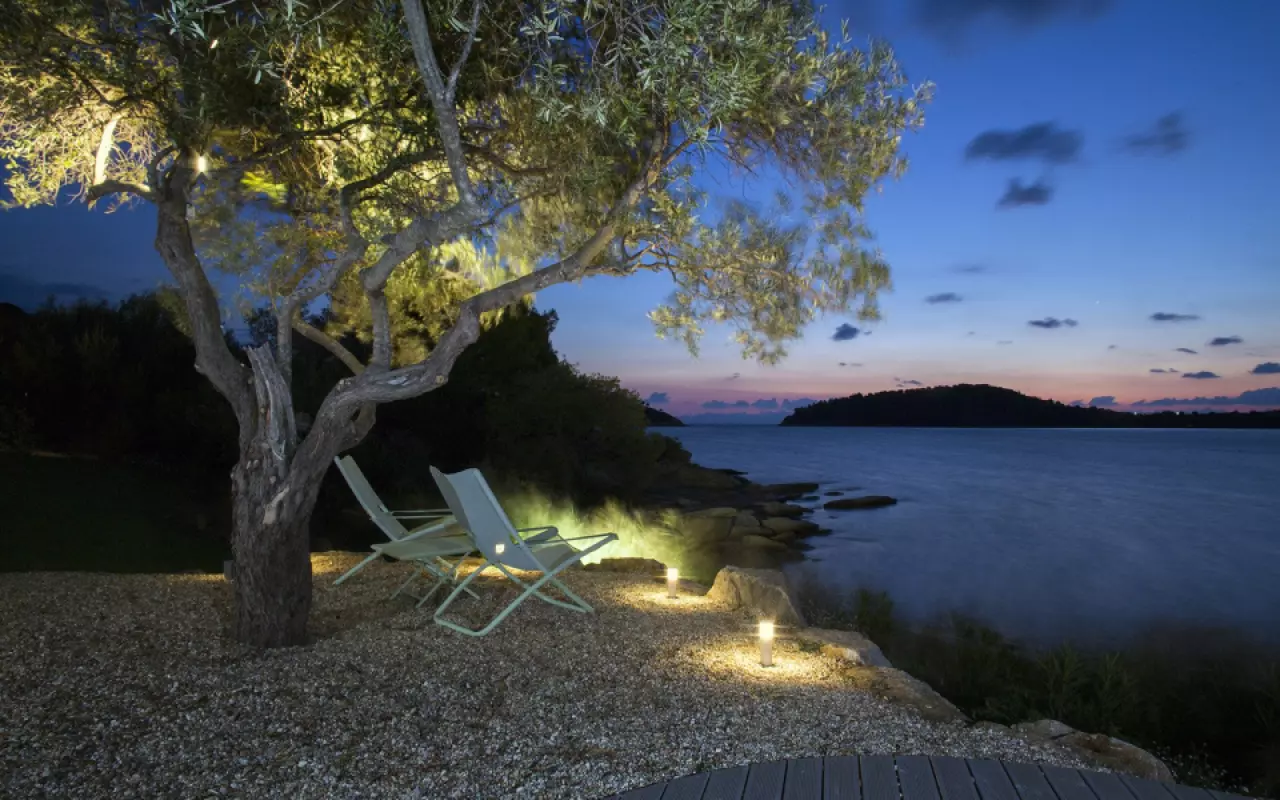 Blue Scene Villa with private beach, Lagonisi