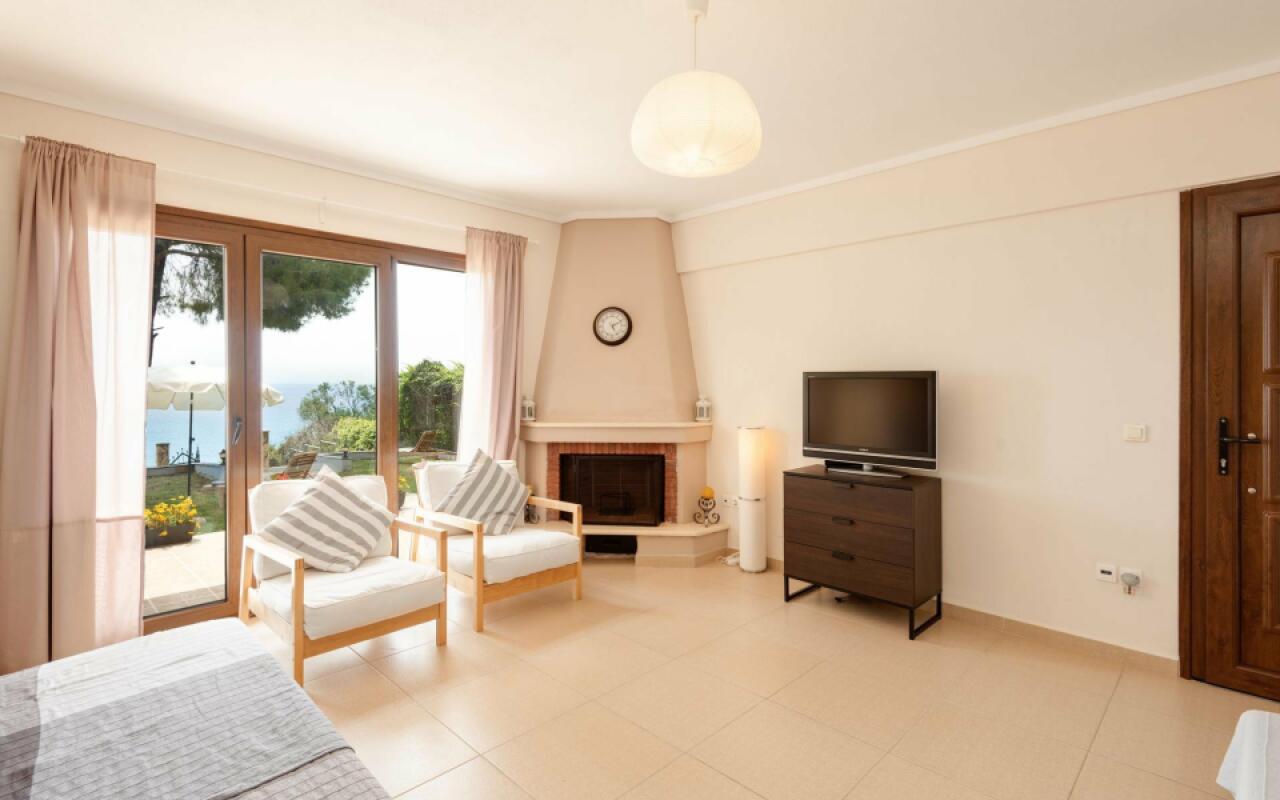 Beachfront Villa, Possidi