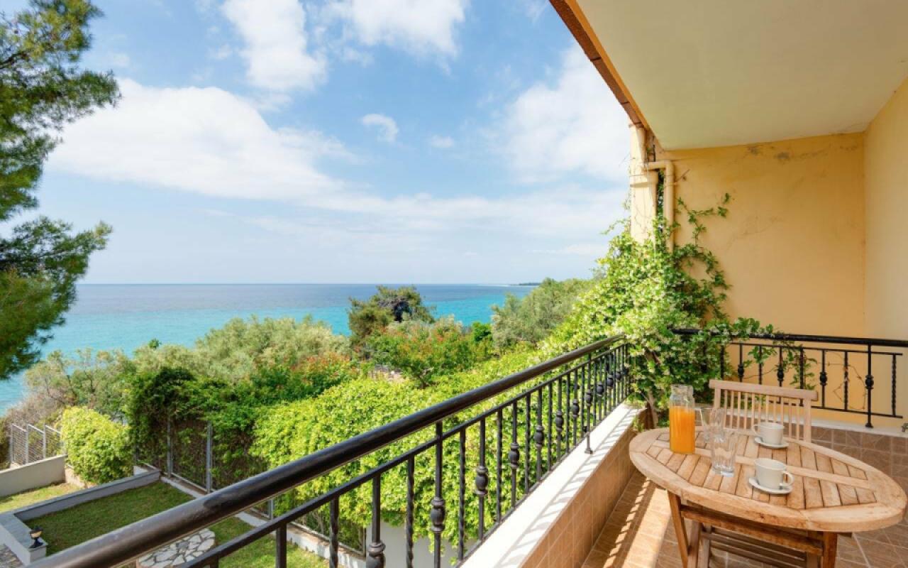 Beachfront Villa, Possidi