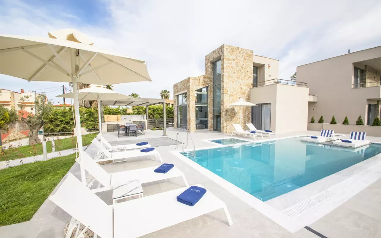 Ocean Villa Calypso with private pool, Pefkohori