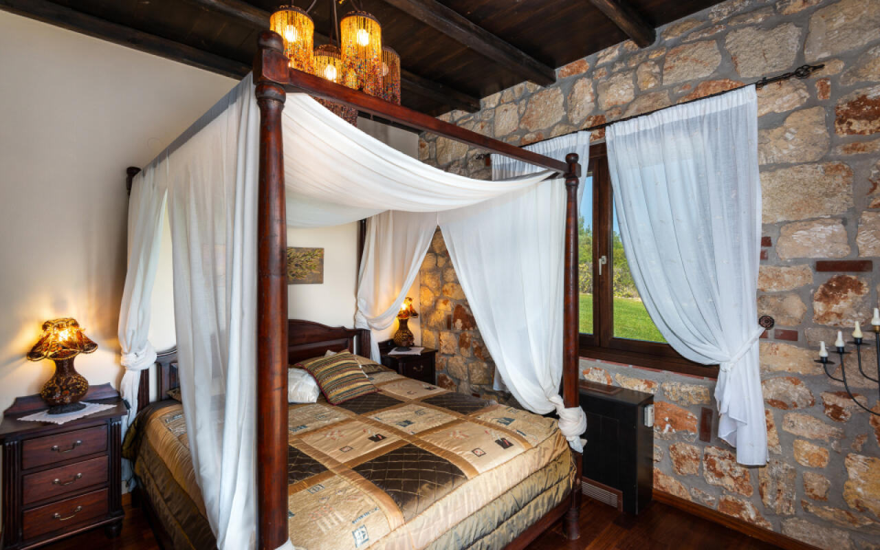 Blue Estate Villa with private pool, Nikiti