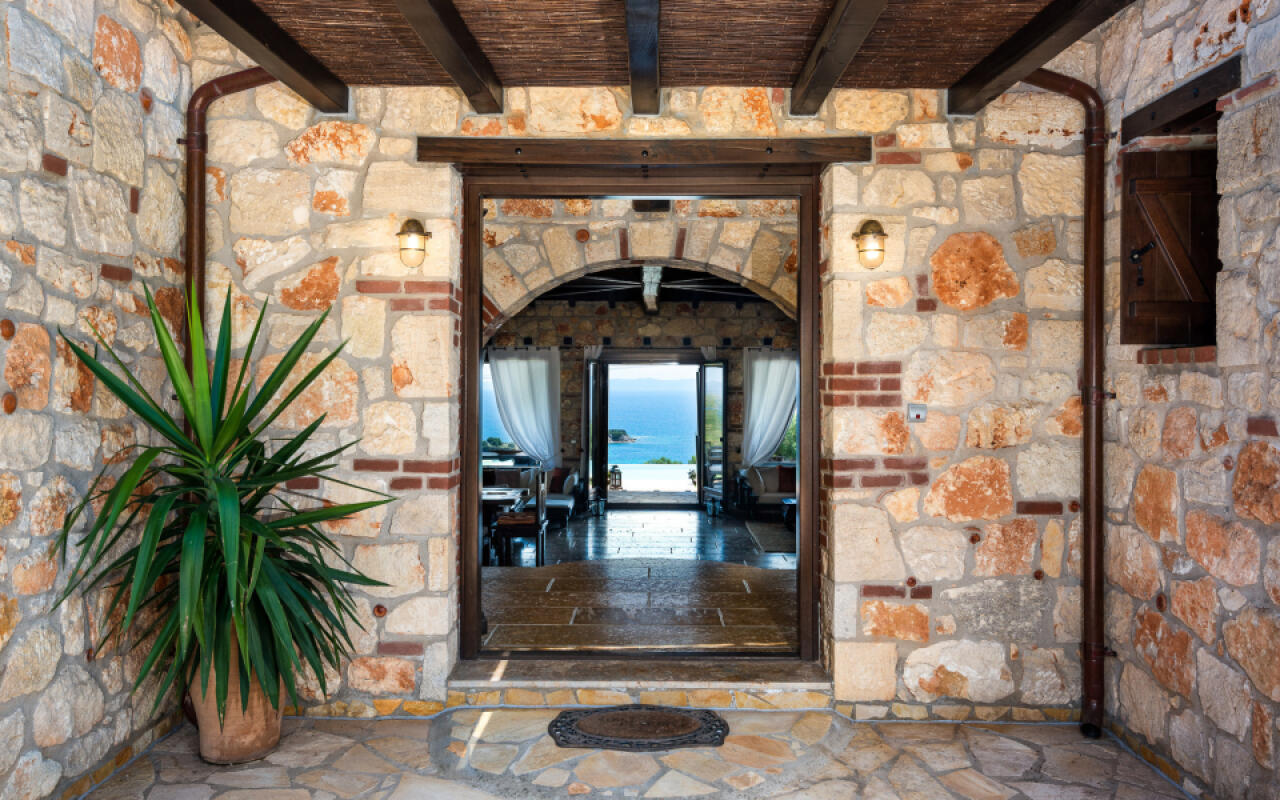 Blue Estate Villa with private pool, Nikiti