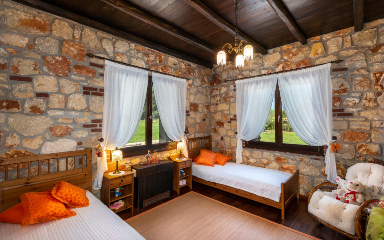 Blue Estate Villa with private pool, Nikiti