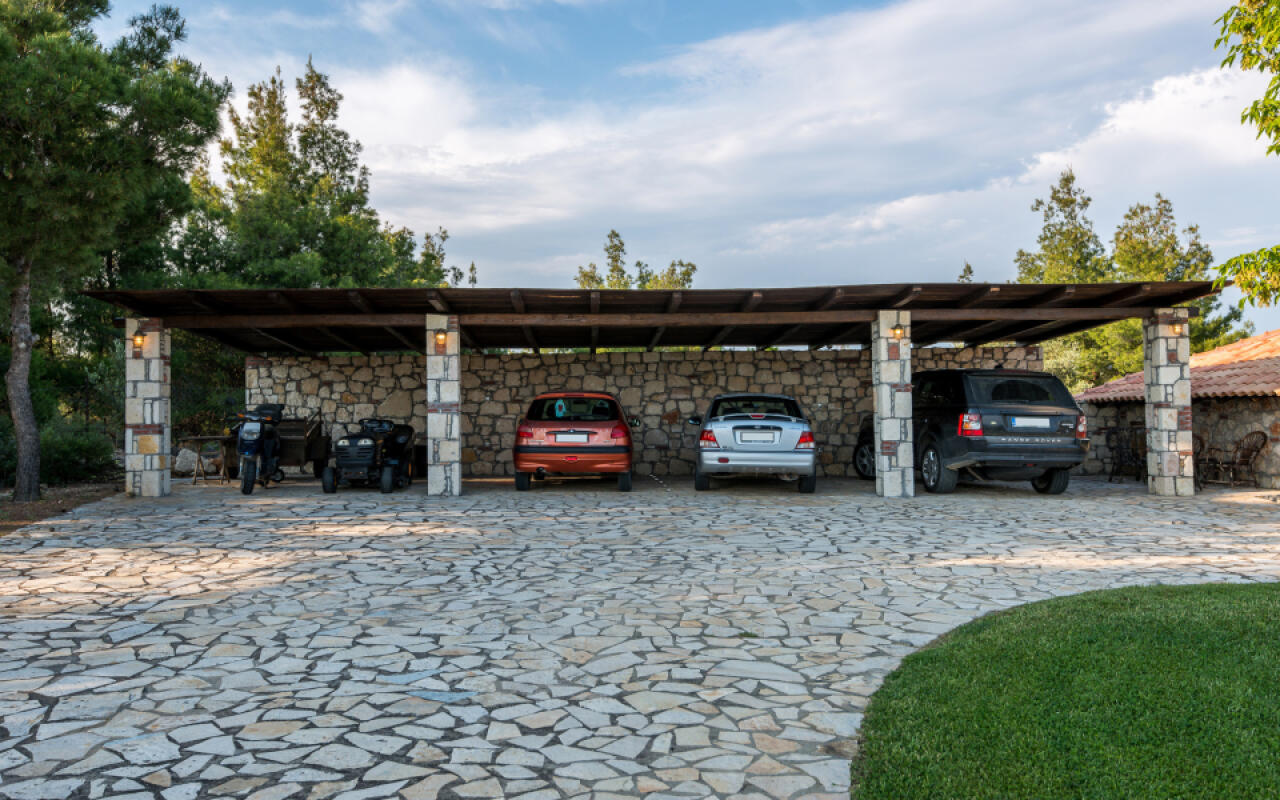 Blue Estate Villa with private pool, Nikiti
