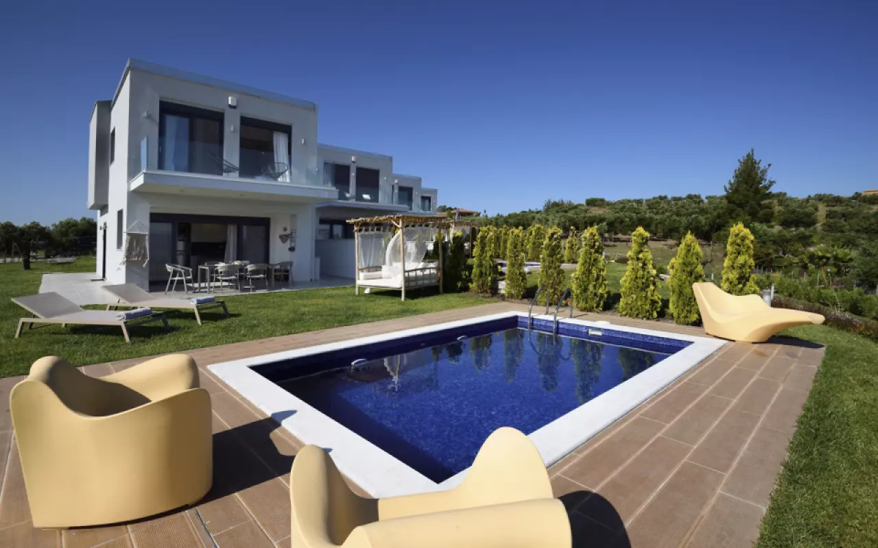 Soleado Premium 3 1/2 Bedroom Private Pool Villa, Fourka