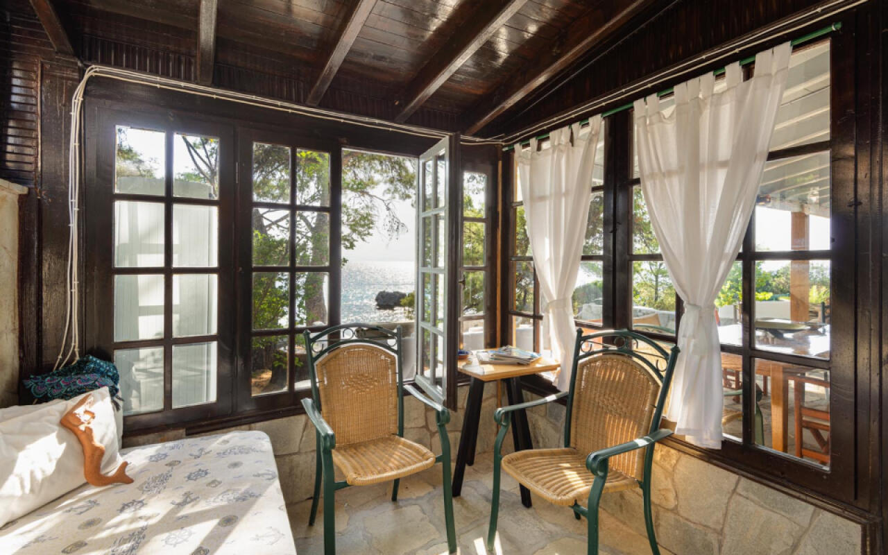 Pine Cove House, Loutra