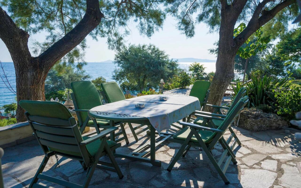 Kiparissi Sea Front Villa, Ierissos