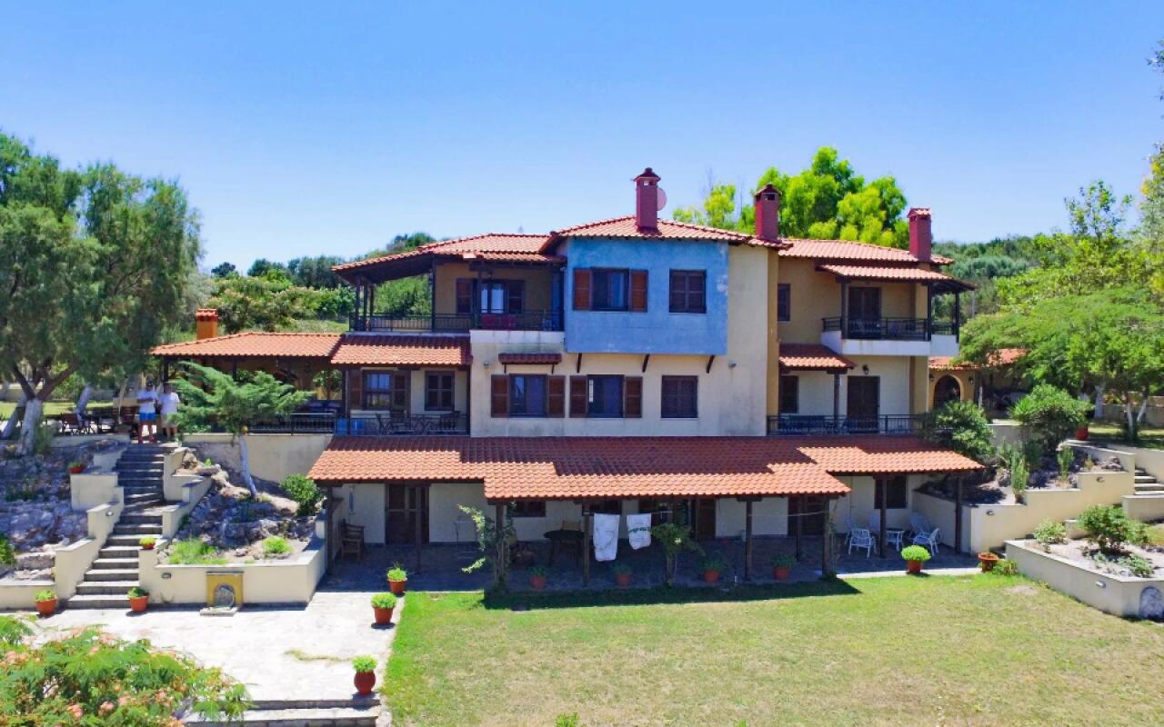 Kiparissi Sea Front Villa, Ierissos