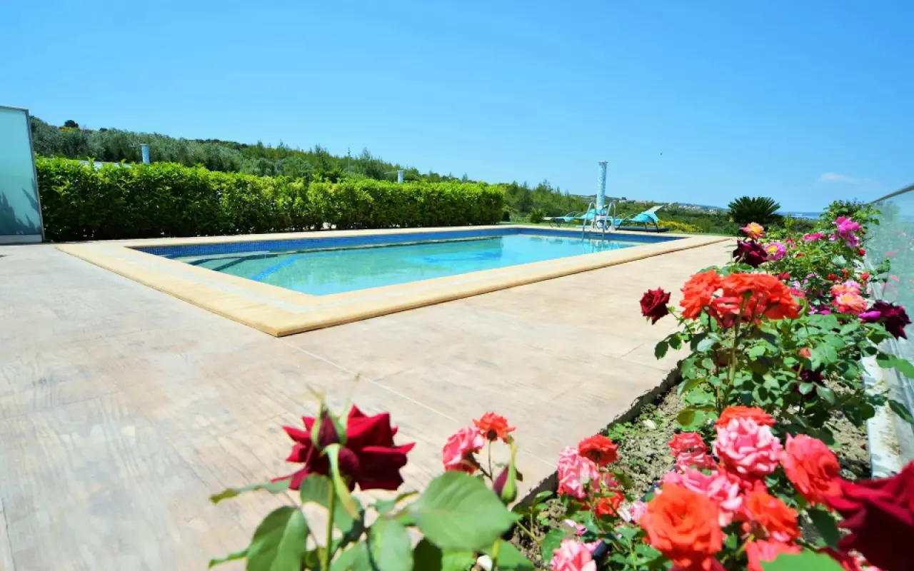 Golden Private Pool Villa, Hanioti
