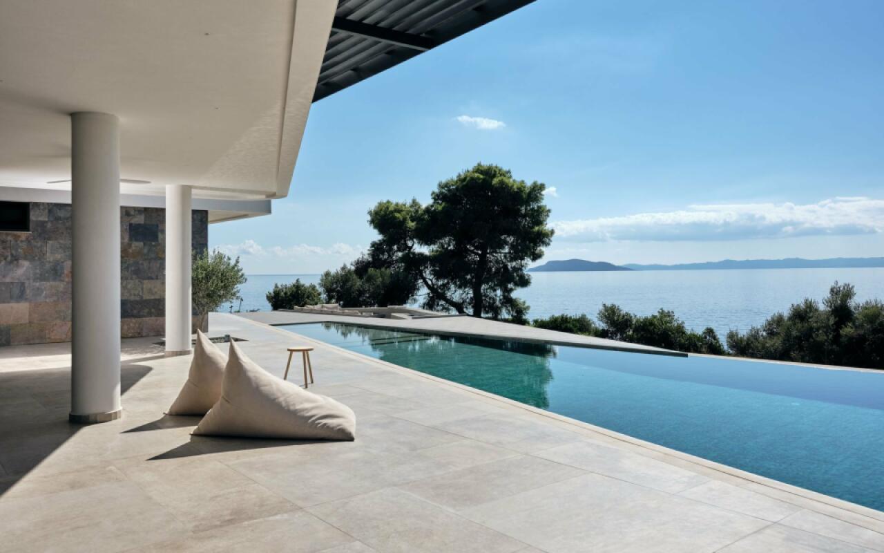 Mernatio Beach Front Villa, Lagomandra
