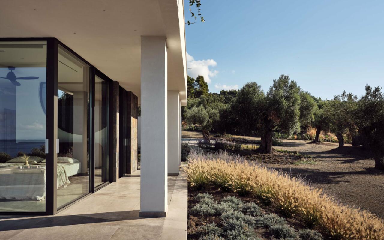 Mernatio Beach Front Villa, Lagomandra