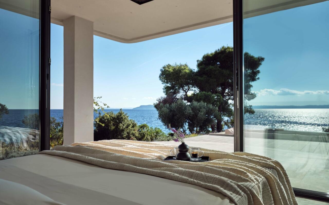 Mernatio Beach Front Villa, Lagomandra