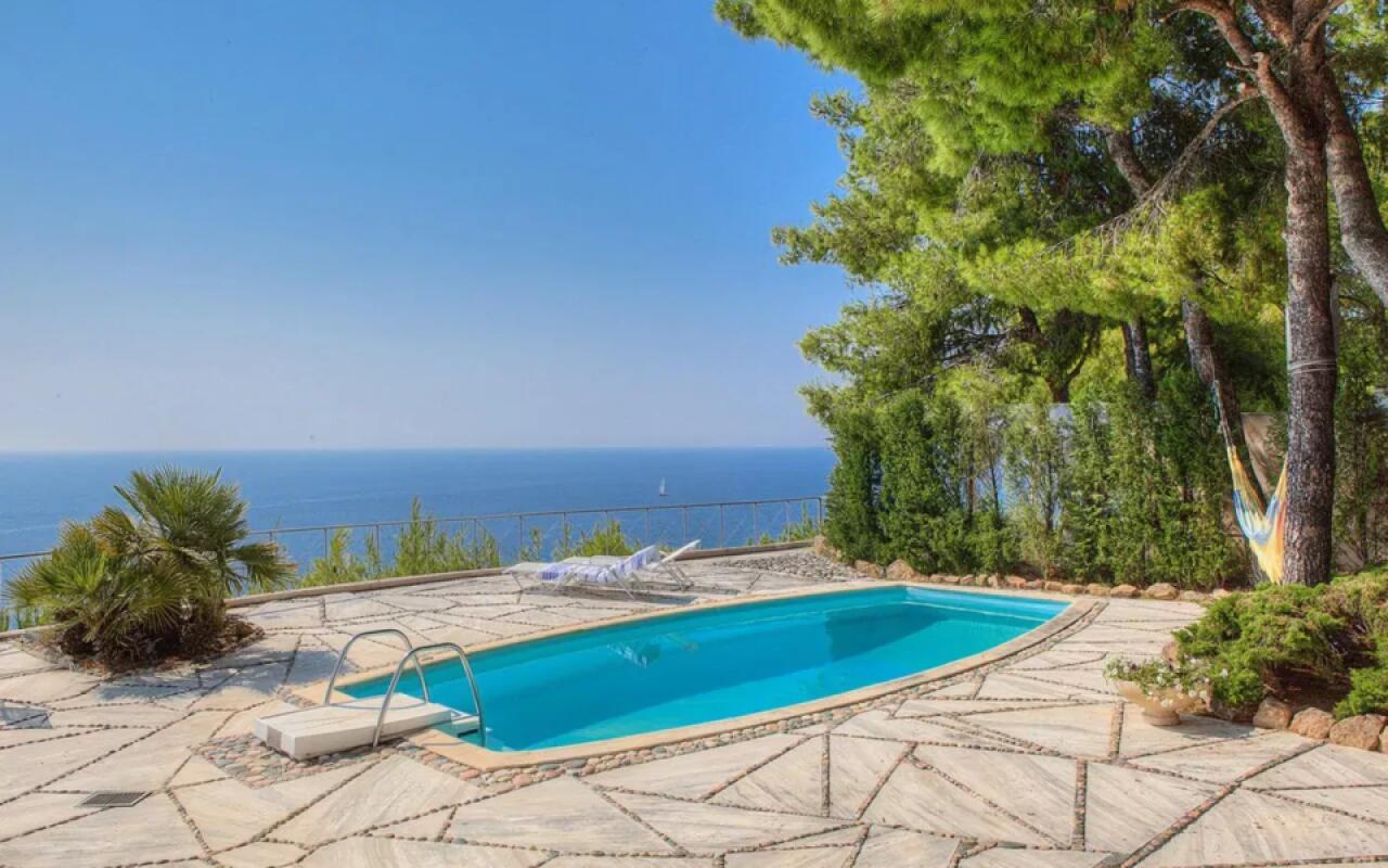 Blue pearl Villa, Sani