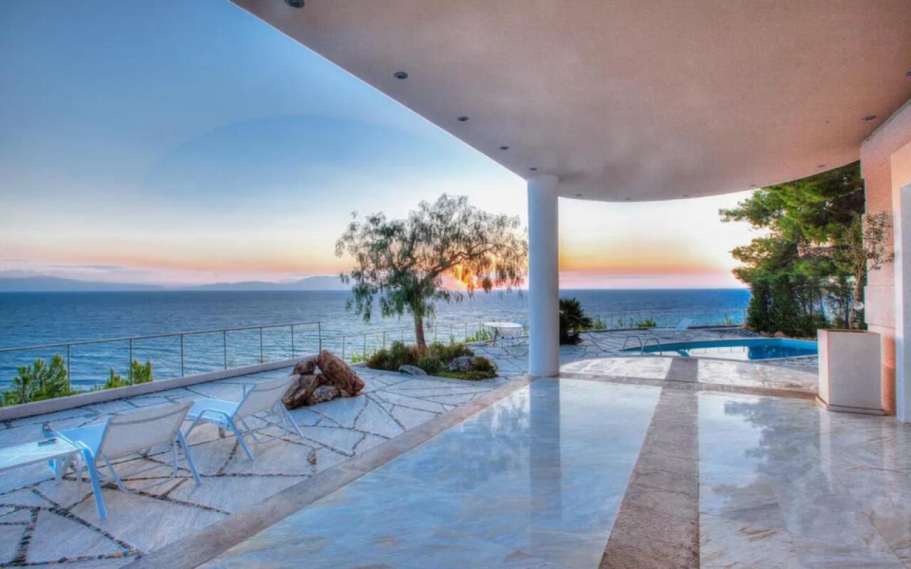 Blue pearl Villa, Sani