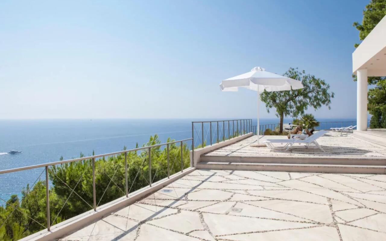 Blue pearl Villa, Sani