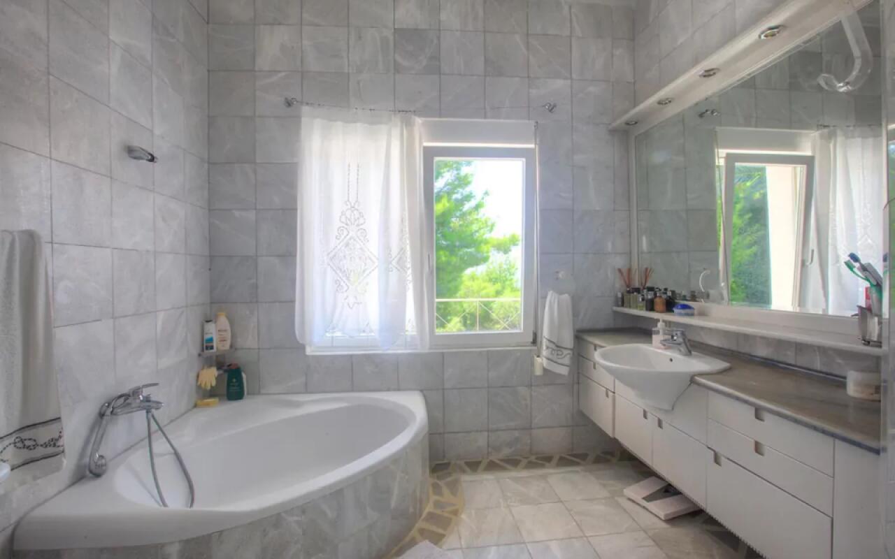 Blue pearl Villa, Sani