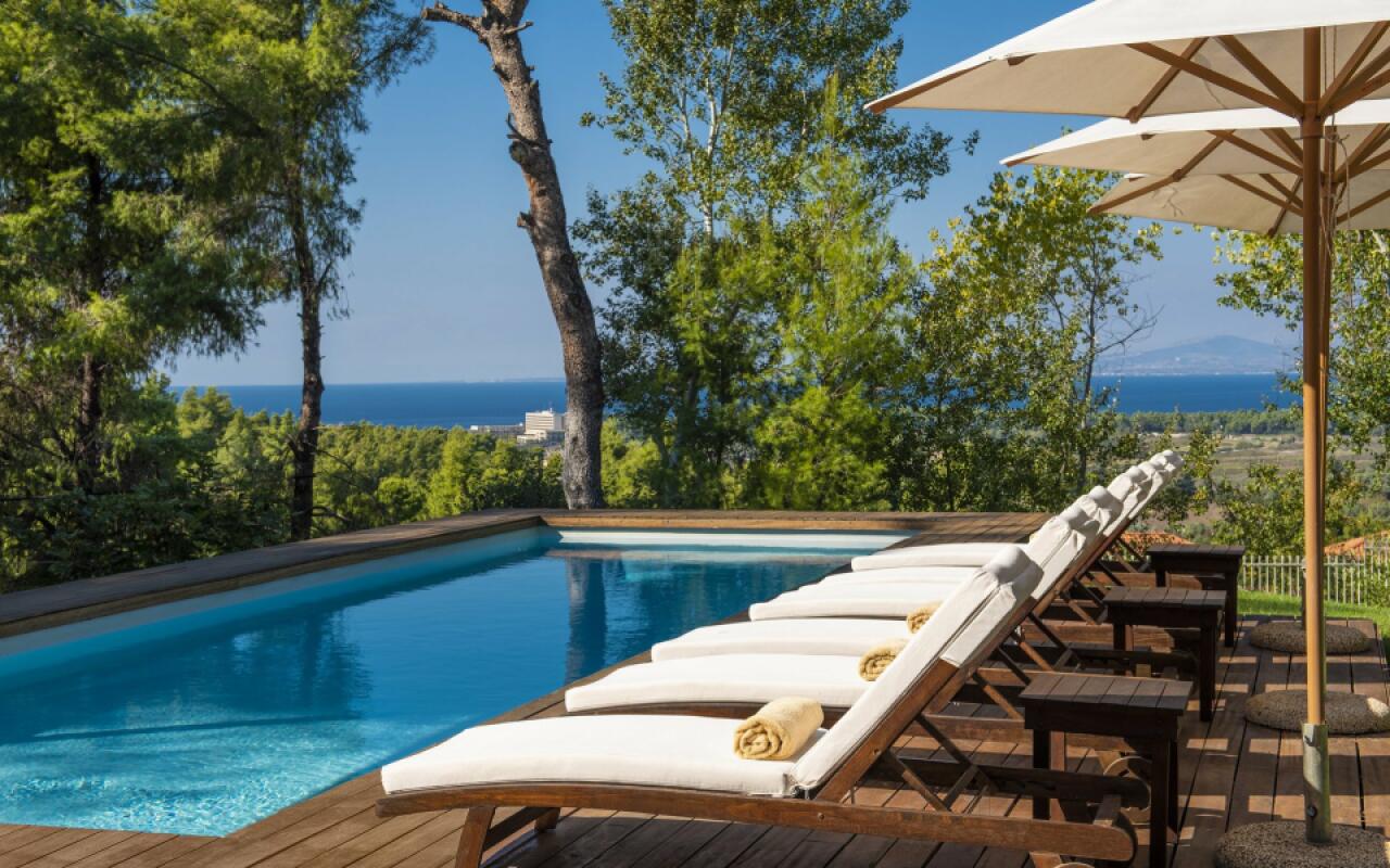The White Villa, Sani