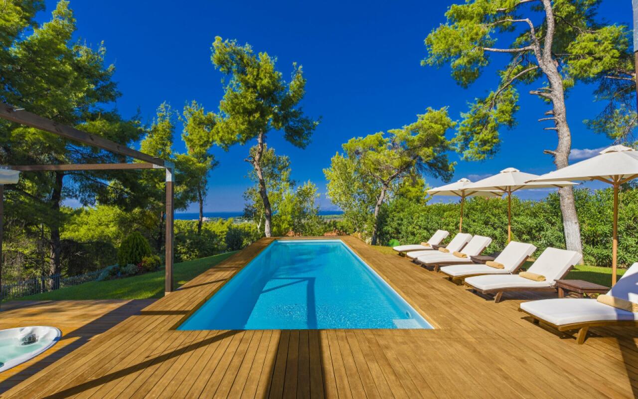 The White Villa, Sani