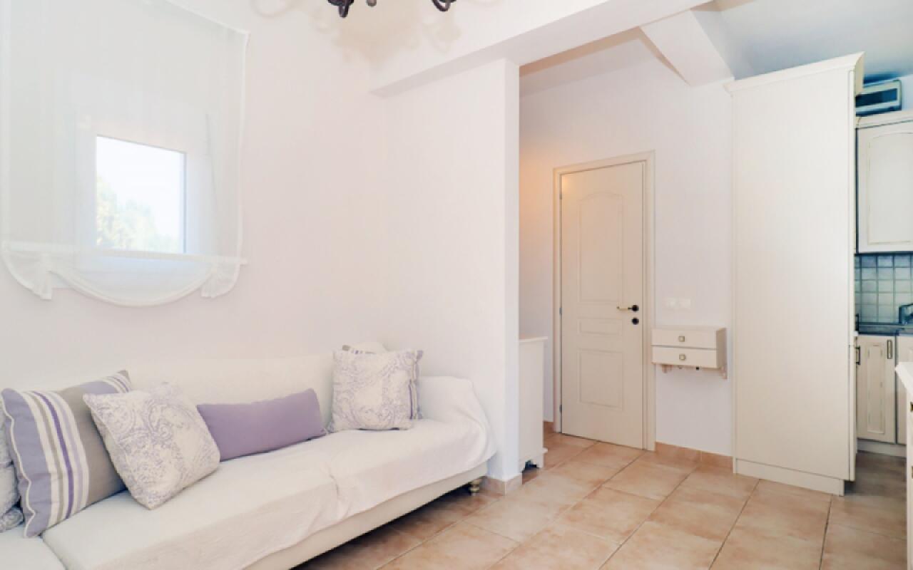 AEON Beach Villa, Tripotamos