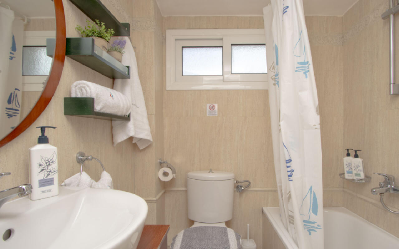 AEON Beach Villa, Tripotamos
