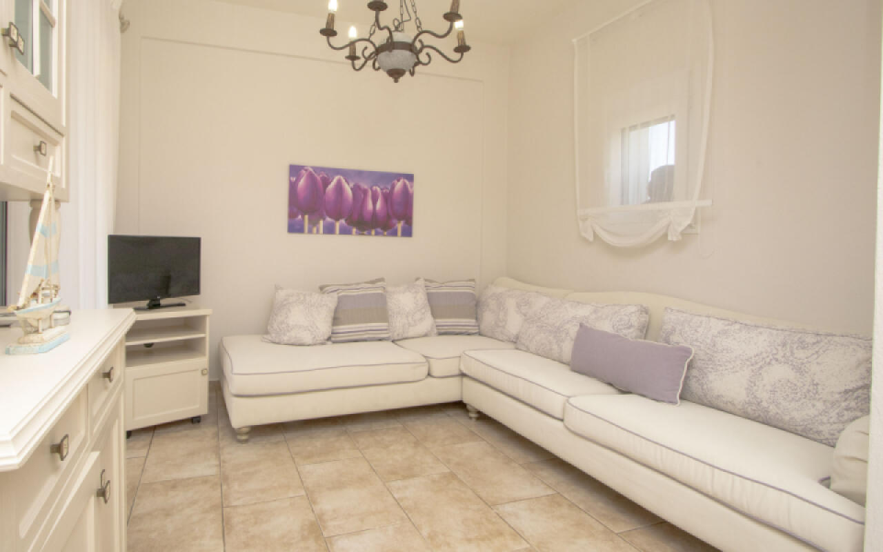 AEON Beach Villa, Tripotamos