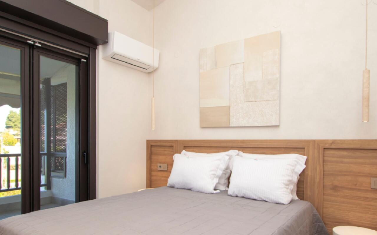 Thani Beach House, Elani