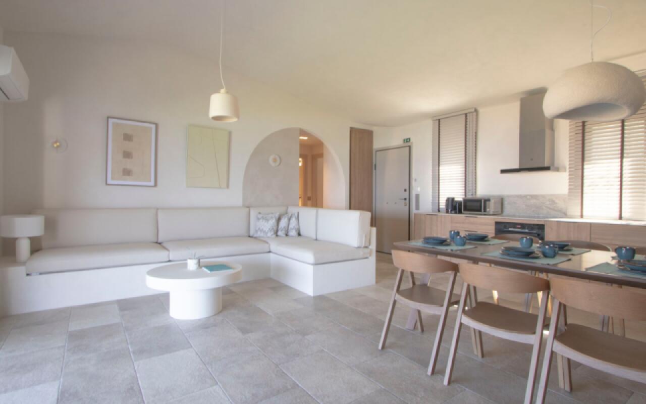 Thani Beach House, Elani