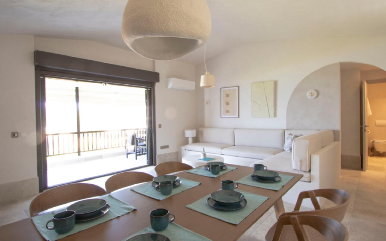 Thani Beach House, Elani