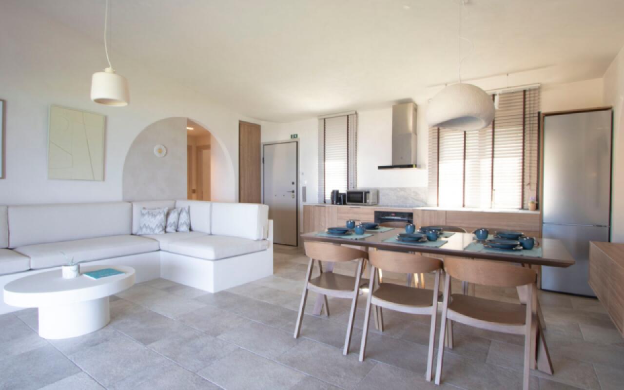 Thani Beach House, Elani