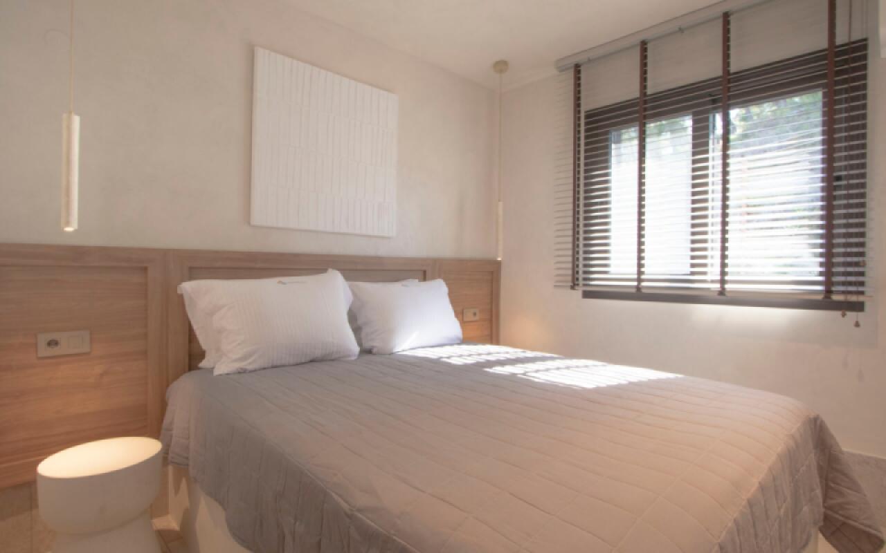 Thani Beach House, Elani
