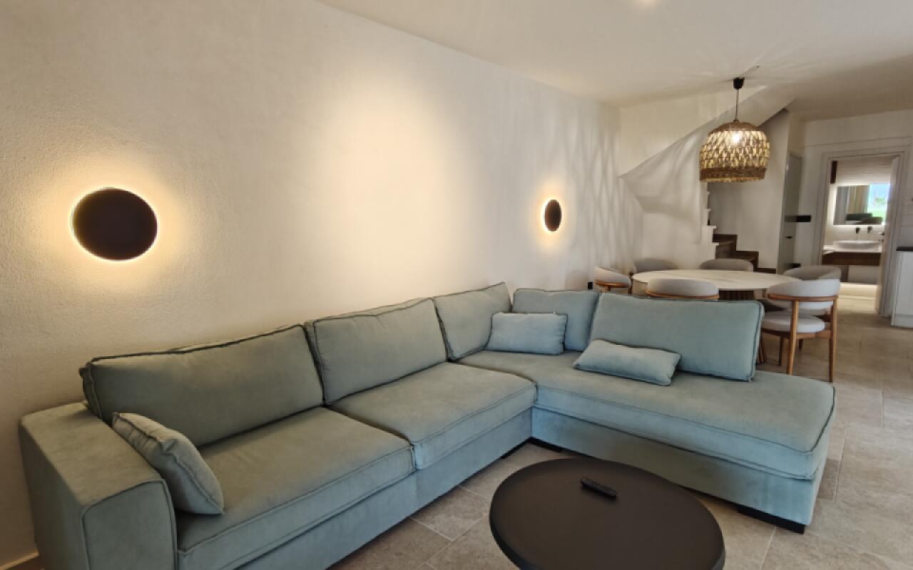 Andy's Place I, Possidi