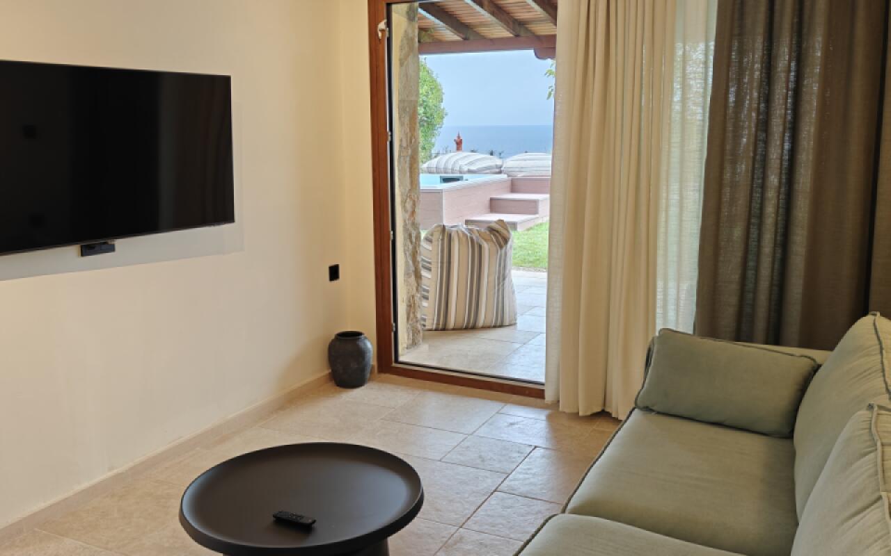 Andy's Place I, Possidi